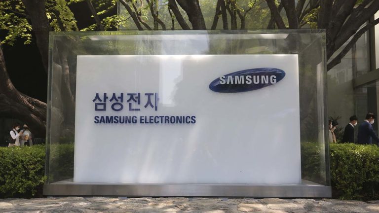 Samsung expects profit decline as pandemic hits sales