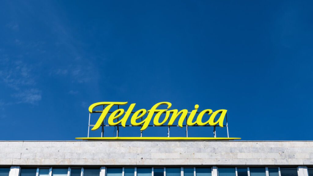 Good-news-looms-for-Vodafone-as-Telefonica-offloads-towers