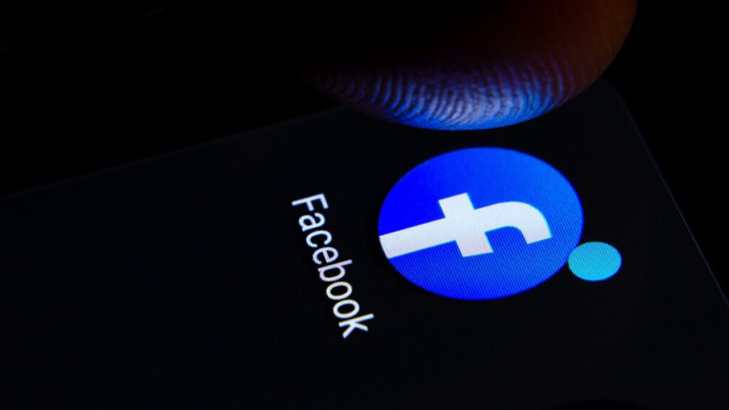 Unfriended no more Facebook to lift Australia news ban