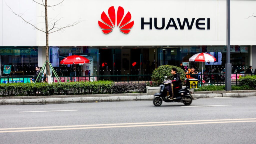 Huawei daughter back in Canada court in US extradition case