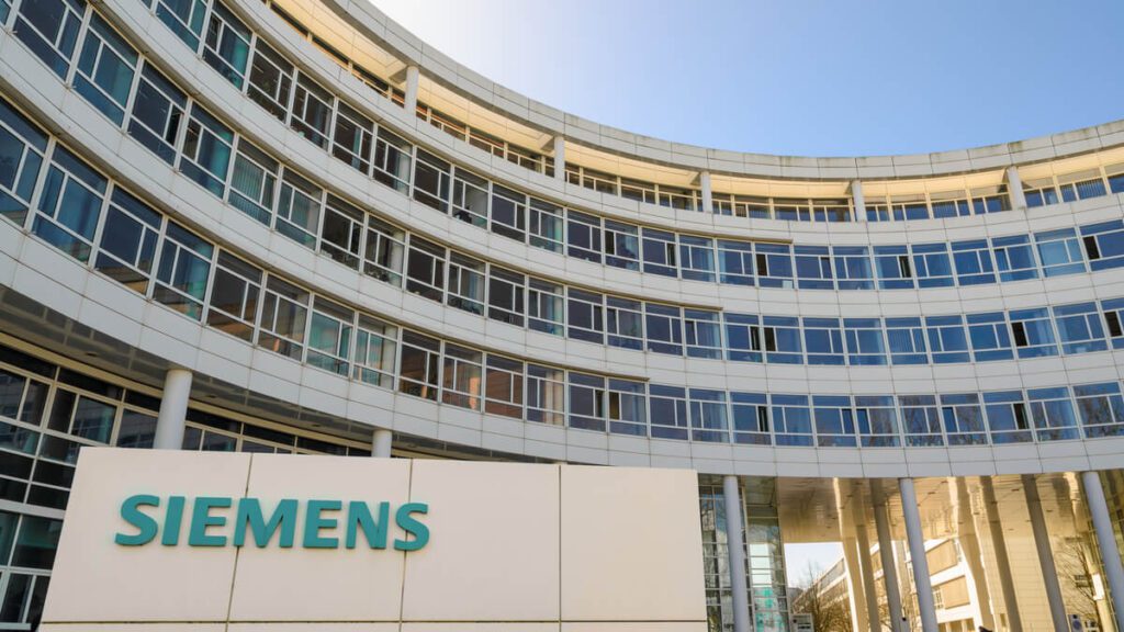 As fears about climate grow, Siemens CEO sees opportunities
