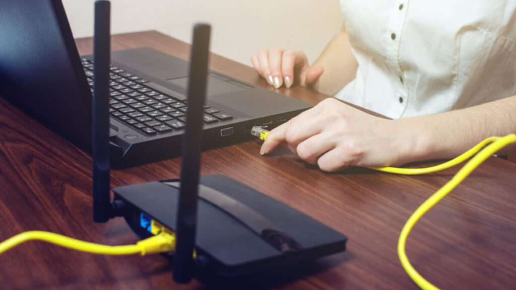 How to set up an ethernet cable