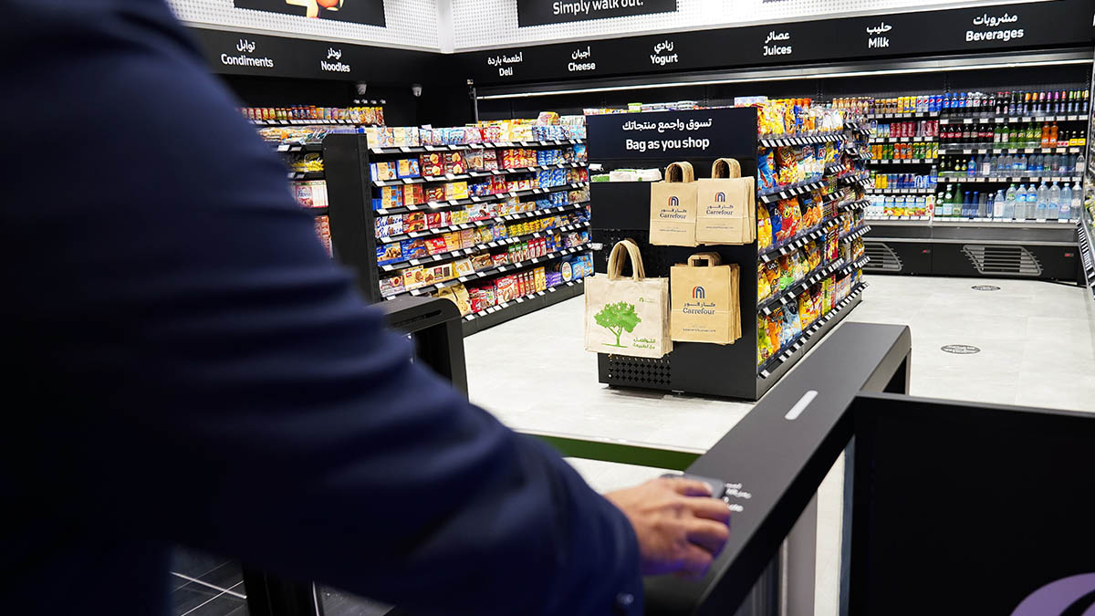 No cashiers, please: Futuristic supermarket opens in Mideast – Inside ...