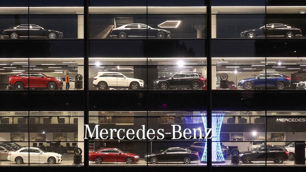Faurecia-Aptoide Signs up Mercedes