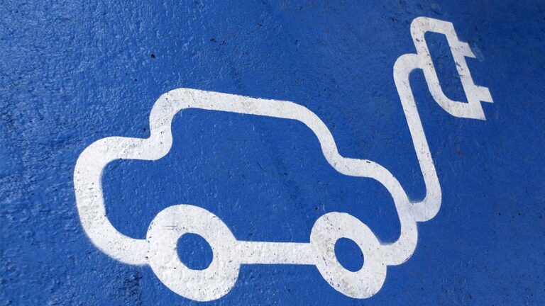 Britain risks missing out on capturing a larger share of the electric vehicle (EV) battery supply chain unless the government does more to help startups gain access to private financing, according to a study released on Tuesday.