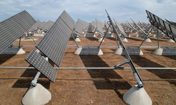 Uae and U.S. Reach Deal for $100 Billion in Clean Energy Projects
