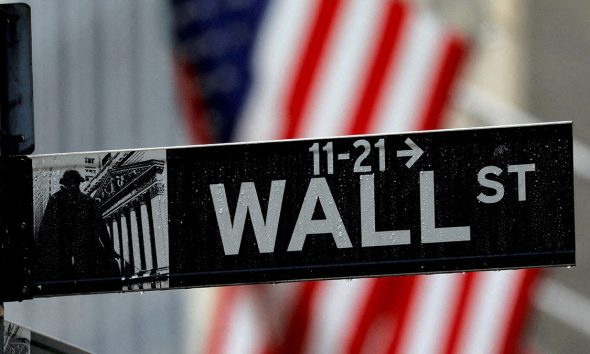 Wall Street Ends Sharply Higher