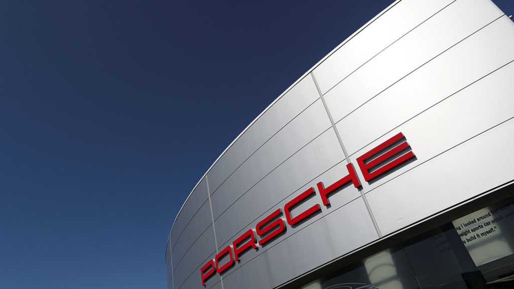 Porsche in Talks over Google Apps Access