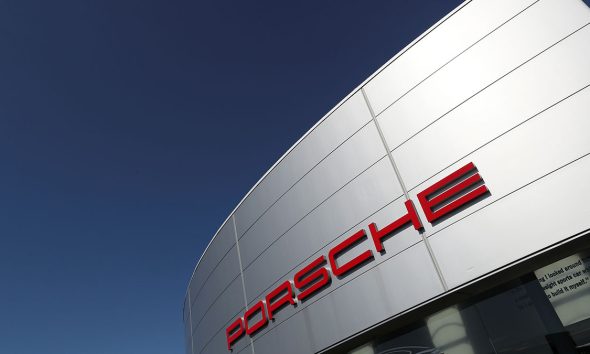 Porsche in Talks over Google Apps Access