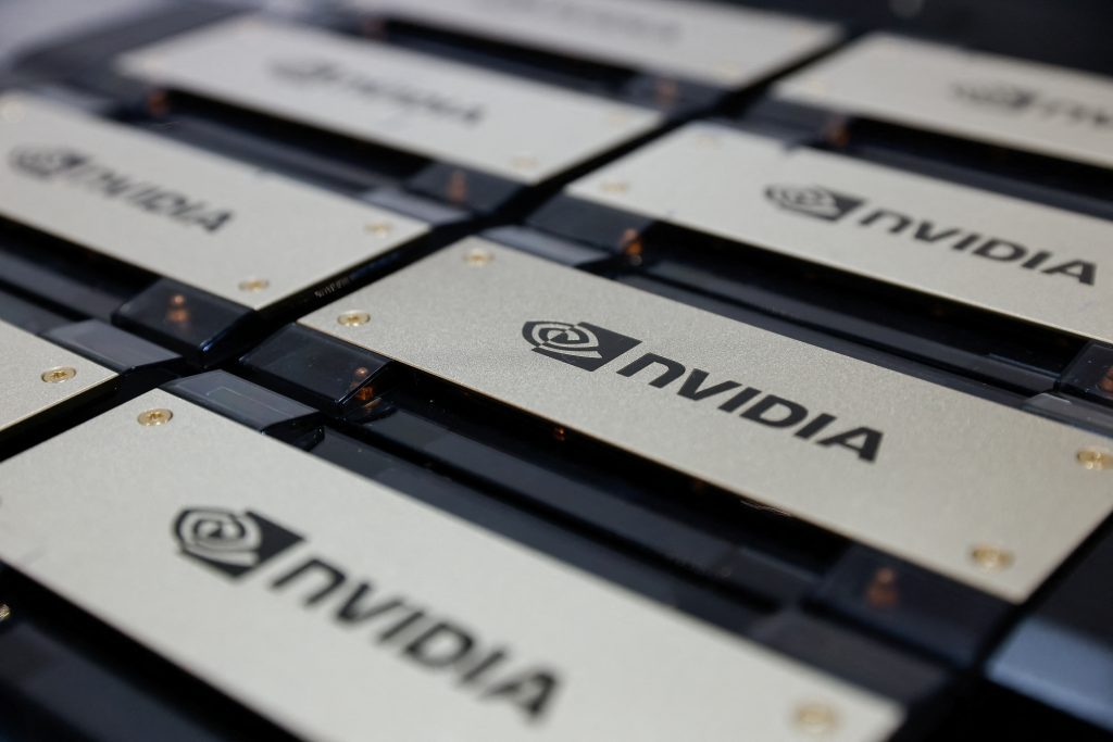Nvidia upgrades flagship chip to handle bigger AI systems.