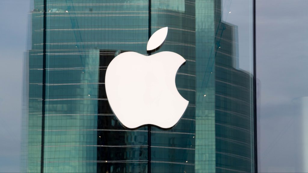 Apple has introduced a new software application named "Ask tool" to a number of its customer service employees.