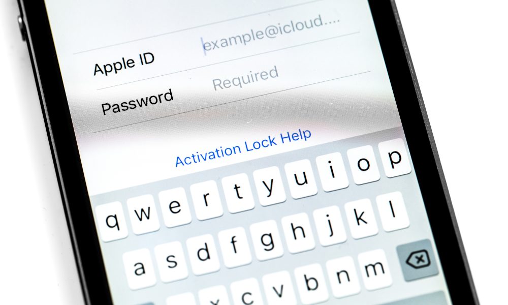 Important report reveals cybercriminals hacking Apple devices through users' Apple IDs, demanding devices protection from unauthorized access