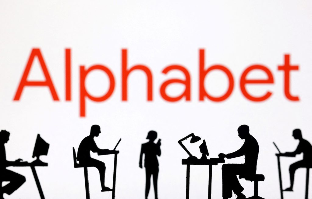 Alphabet Inc. considers acquiring HubSpot, a leading online marketing software provider, in a major strategic move.