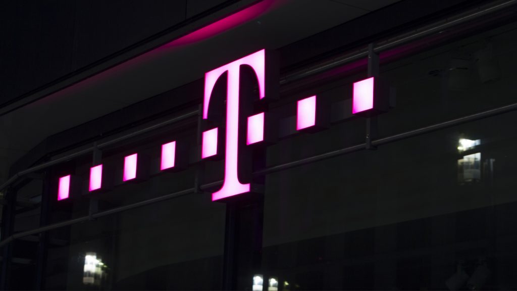 T-Mobile satellite service, powered by SpaceX’s direct-to-cell technology, was finally unveiled to eliminate mobile dead zones across the US