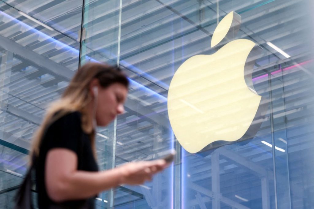 Apple's plans to add AI-powered search options to its Safari browser are a big blow to Google, whose lucrative advertising business.