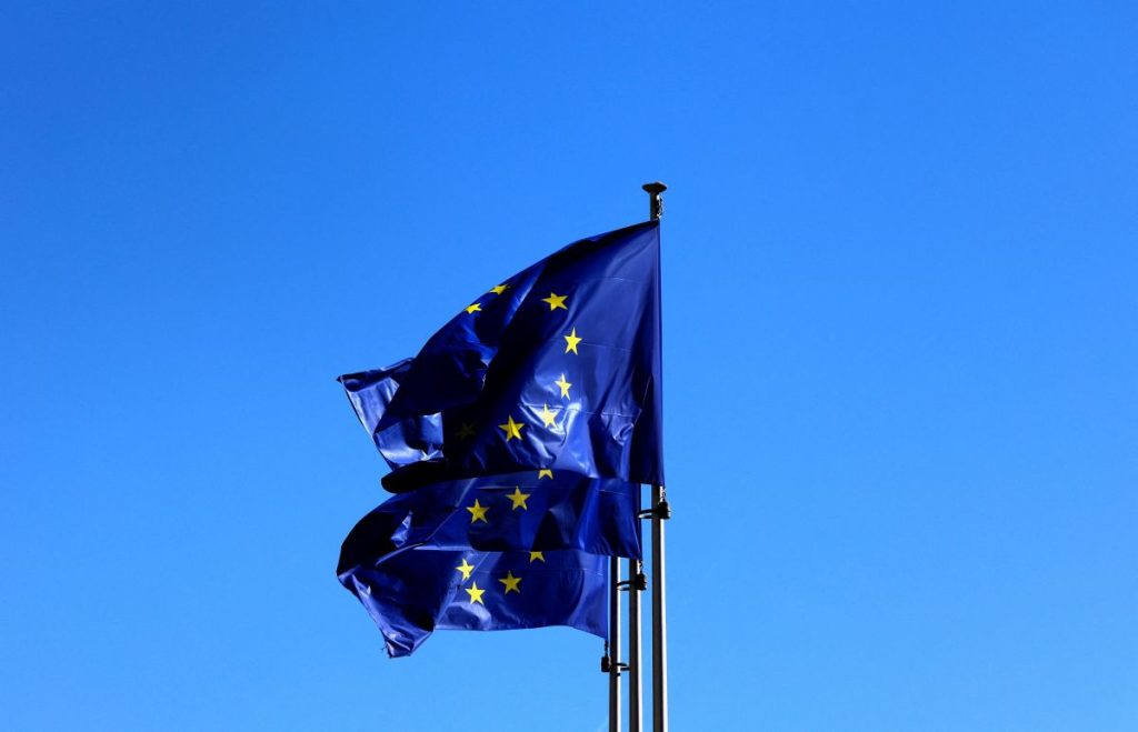 A group of 58 internet providers and industry associations urged EU tech chief Henna Virkkunen to free up spectrum for Wi-Fi services.