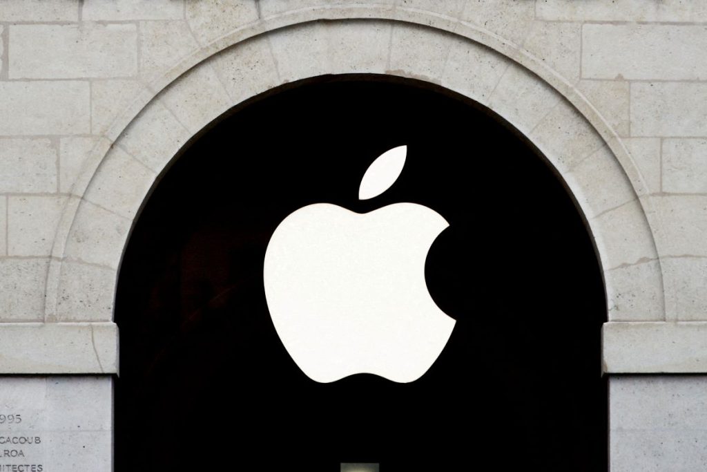 A Dutch court on Monday confirmed a 2021 consumer watchdog 's ruling saying that Apple had abused its dominant position.