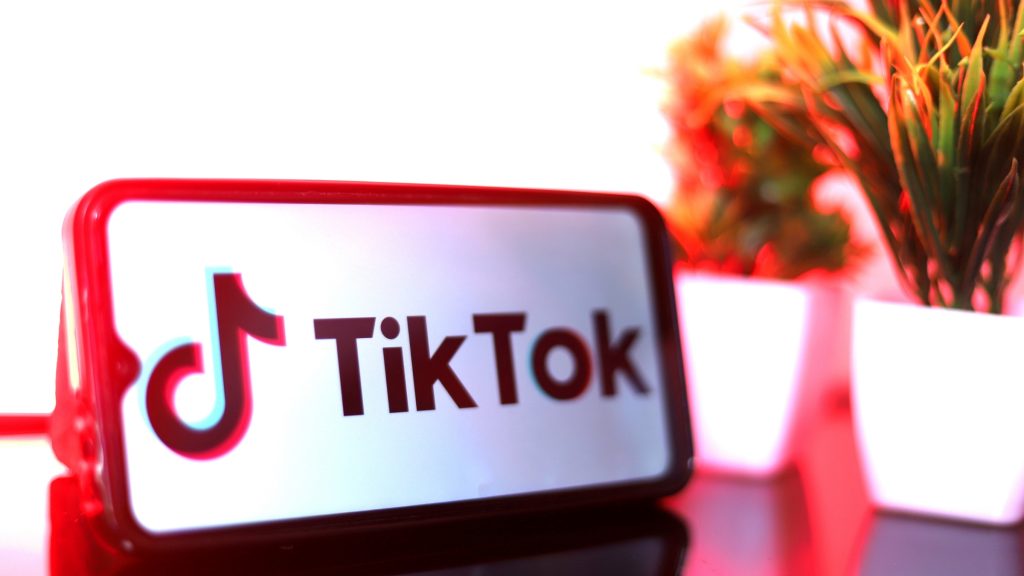 TikTok Shop selling users’ food items without adding allergen data, opening eyes to the influence of social media food marketing on people.