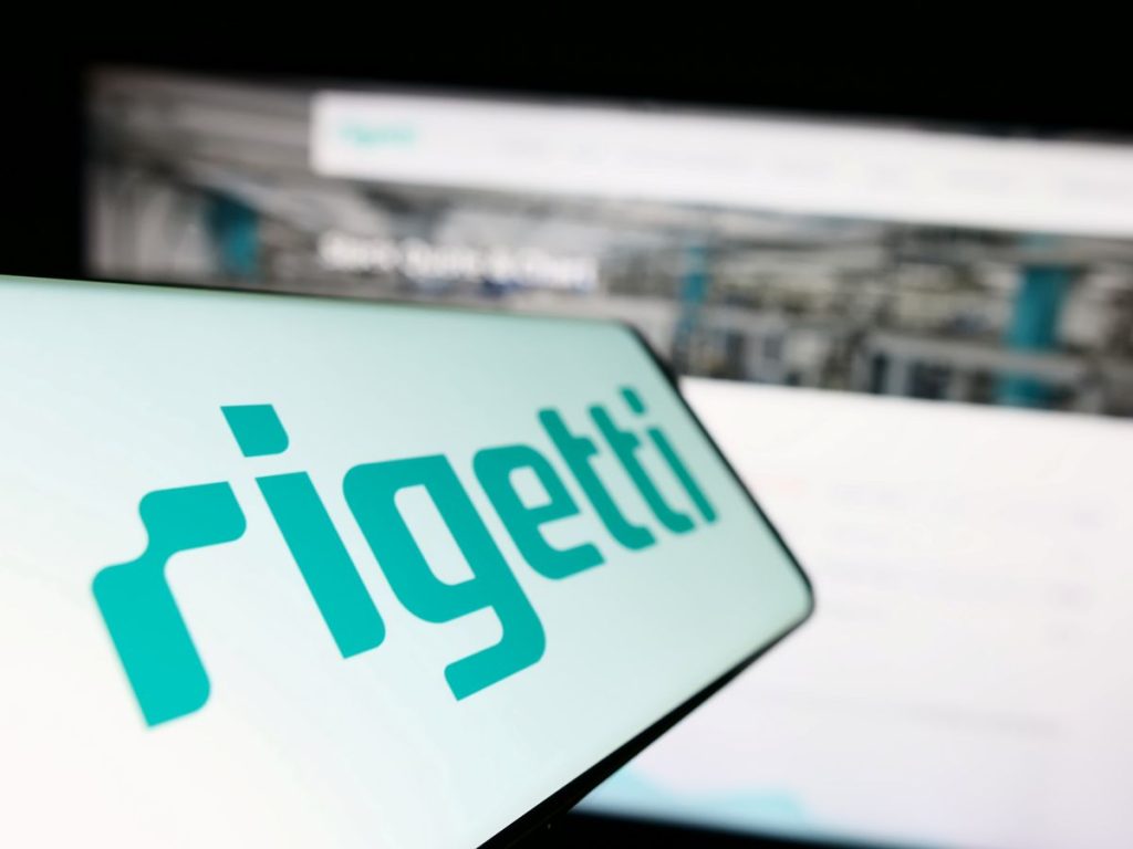 Rigetti Computing stock forecast soars on 36-qubit chip news, eyes 1000-qubit goal. Yet with no profit RGTI remains speculative against IBM.