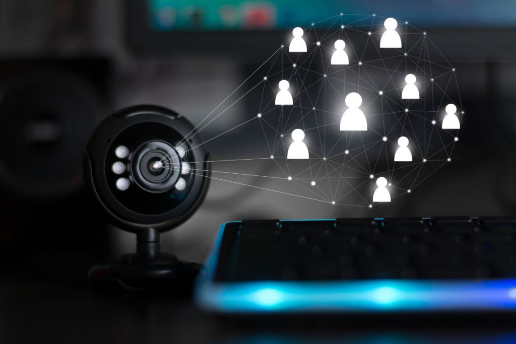 Open-source porn malware, Stealerium is automating sextortion campaigns by capturing victims’ browser screenshots and webcam photos.