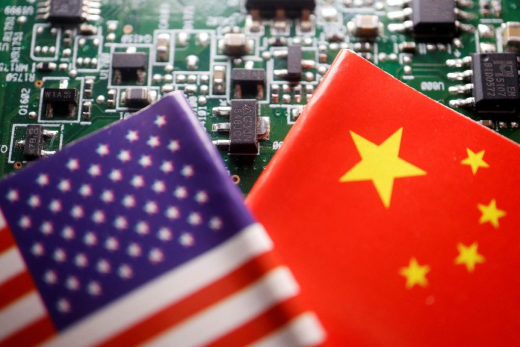 U.S. lawmakers are calling for broader bans on chipmaking equipment to China after a bipartisan investigation found that Chinese chipmakers.
