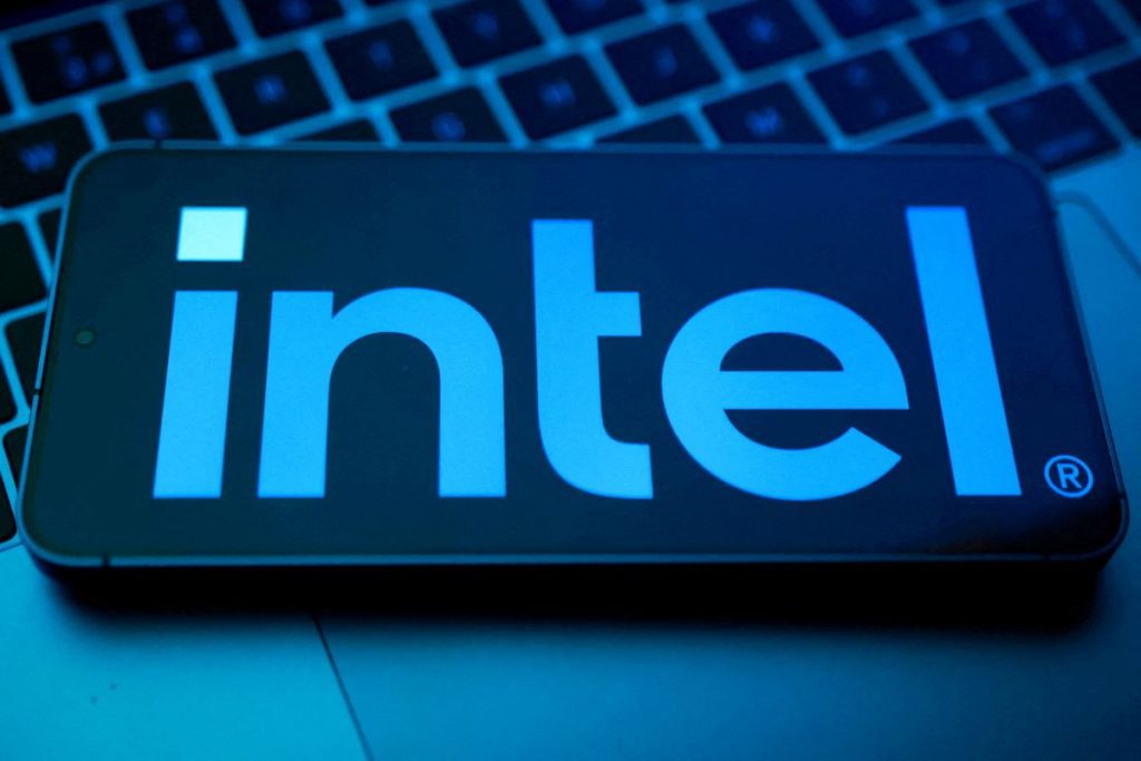 WASHINGTON/SAN FRANCISCO, Dec 12 (Reuters) - Chipmaker Intel, has tested chipmaking tools this year from a toolmaker with deep roots in China .
