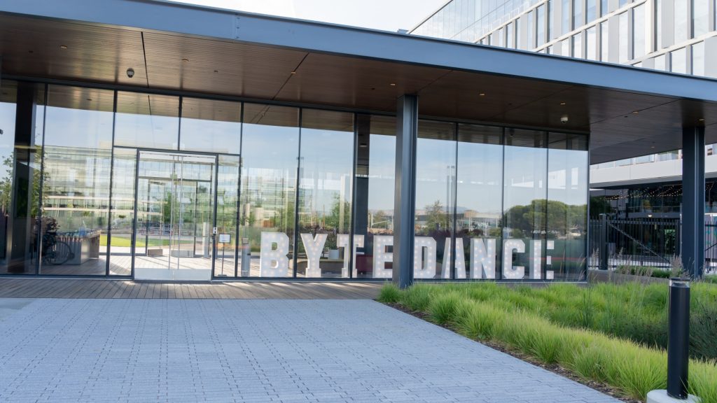 Global AI talent war spanning US and Chinese has escalated sharply, as tech giants including ByteDance and Meta aggressively recruit elite researchers.