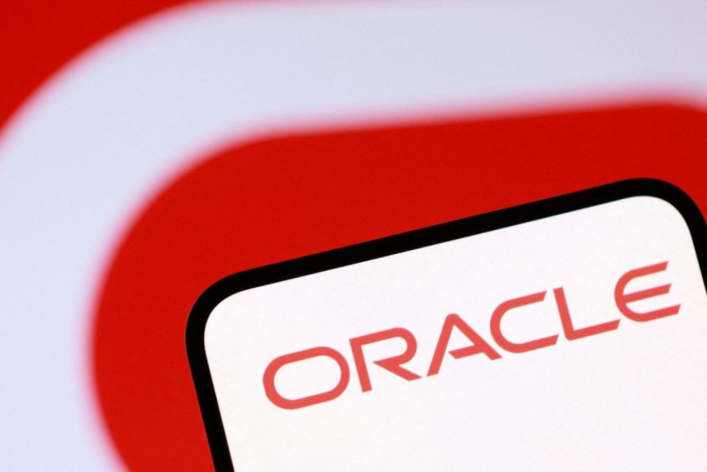June 10 (Reuters) - Oracle on Wednesday forecast capital AI spending plans for fiscal 2027 above Wall Street estimates, as the cloud computing company said.