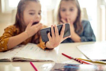 Young Brits now use AI, with 71% saying it saves them a lot of time and 64% agreeing it is the best way to get advice quickly.