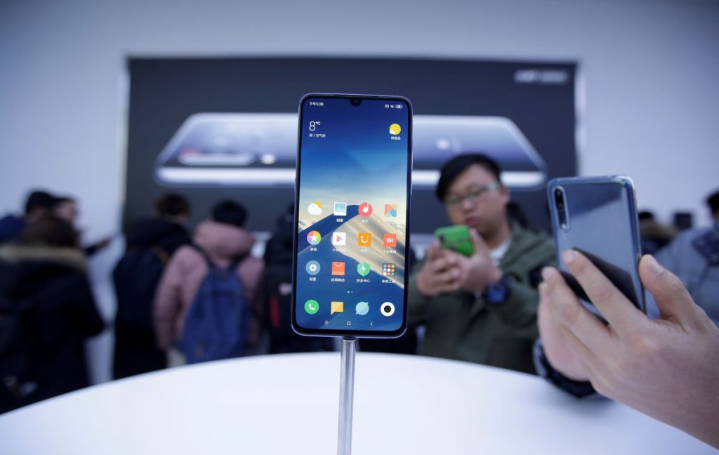 BEIJING, June 1 (Reuters) - The global smartphone market is heading for its steepest annual contraction on record.