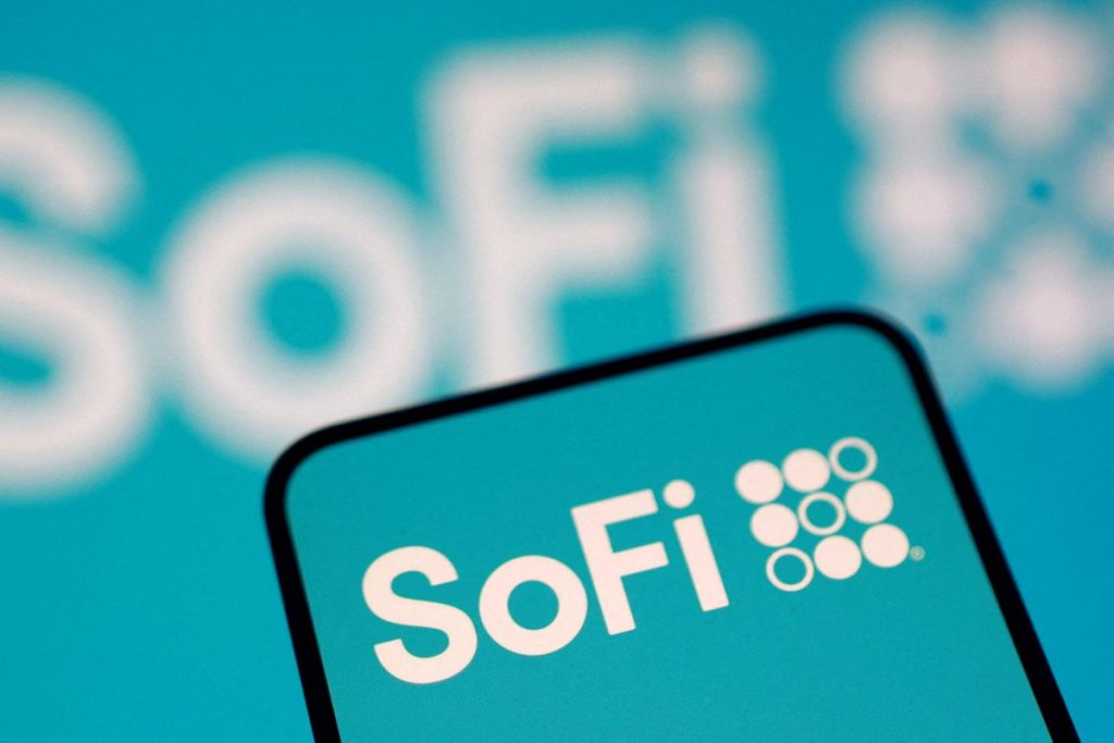 July 29 (Reuters) - SoFi's unchanged 2026 profit outlook on Wednesday overshadowed a raise in the fintech's revenue growth forecast.