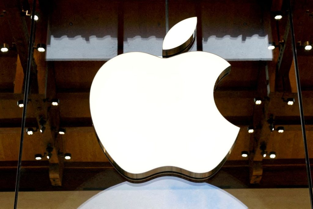 Aug 5 (Reuters) - OpenAI asked a U.S. judge to dismiss Apple’s trade-secrets lawsuit involving ex-employees and consumer hardware ambitions.